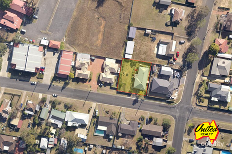 13 Glendiver Rd, The Oaks, NSW 2570