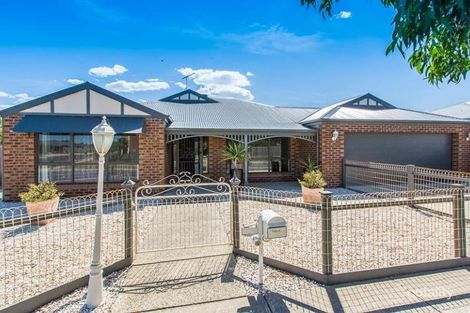 15 Shortland Way, Leopold, VIC 3224