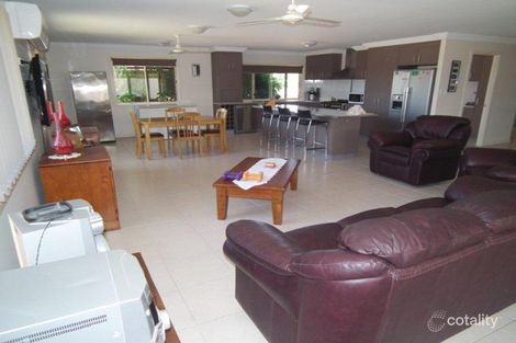 Property photo of 6 Birch Drive Emerald QLD 4720