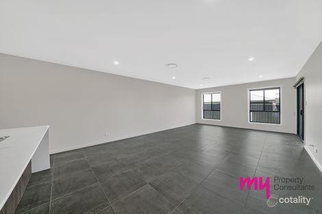 Property photo of 19 Cecilia Place Thirlmere NSW 2572