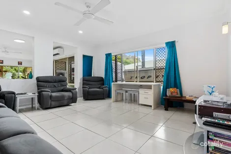 Property photo of 32 Columbia Drive Beachmere QLD 4510