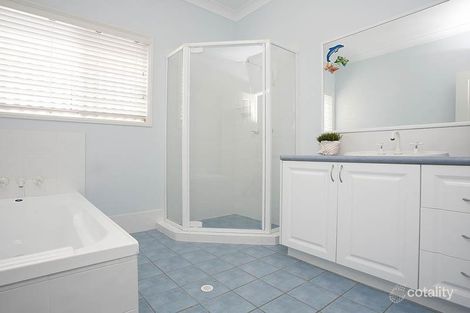 35 Pansy St, Wynnum, QLD 4178