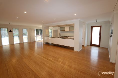 Property photo of 13 Lambros Drive Benowa QLD 4217