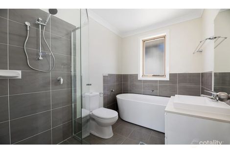 21 Durga Cres, Grantham Farm, NSW 2765