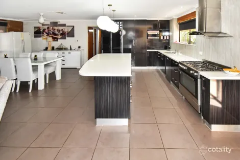 Property photo of 43 Hillside Gardens Desert Springs NT 0870