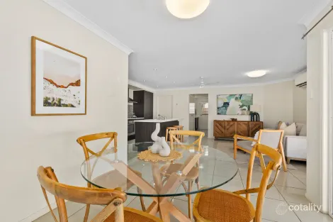 Property photo of 19 Jamie Crescent Gracemere QLD 4702