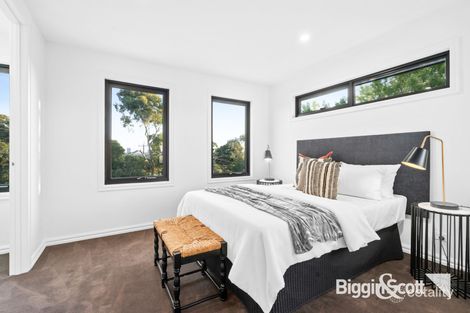 Property photo of 53 Whittens Lane Doncaster VIC 3108