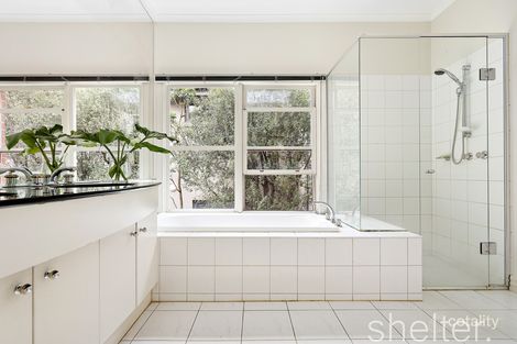 Property photo of 30 Bourne Road Glen Iris VIC 3146