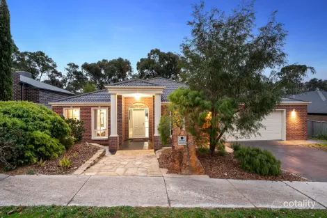 22 Poorinda Cres, Kangaroo Flat, VIC 3555