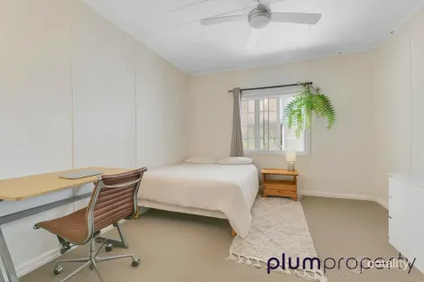 Property photo of 39 East Street Camp Hill QLD 4152