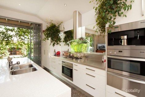 Property photo of 8 Victoria Street Spring Hill QLD 4000