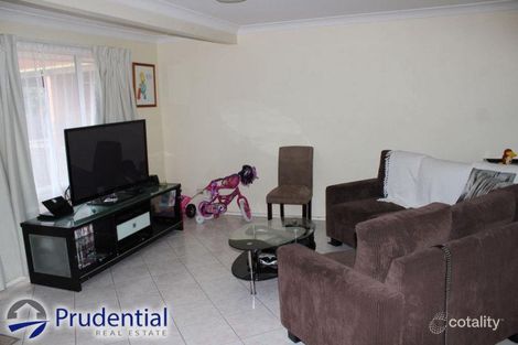 Property photo of 20/6 Jacquinot Place Glenfield NSW 2167