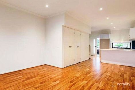 Property photo of 4/235 Wickham Road Moorabbin VIC 3189