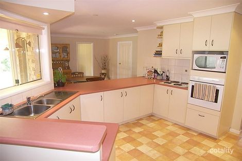 Property photo of 3 Biscay Crescent Glenvale QLD 4350