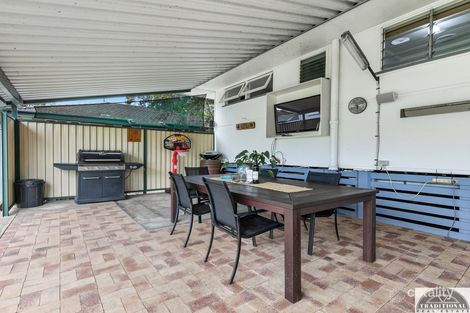 Property photo of 74 Roseneath Parade Wynnum West QLD 4178