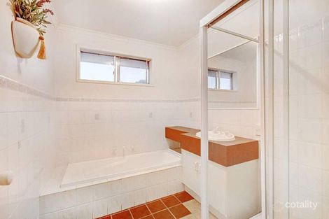 Property photo of 16 Plumpton Avenue Oak Park VIC 3046