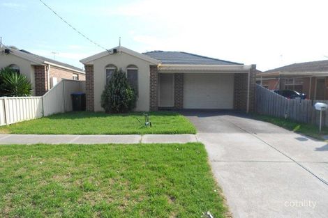 Property photo of 2/173 Ballan Road Wyndham Vale VIC 3024