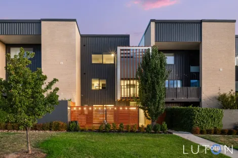 Property photo of 59 Holborow Avenue Denman Prospect ACT 2611