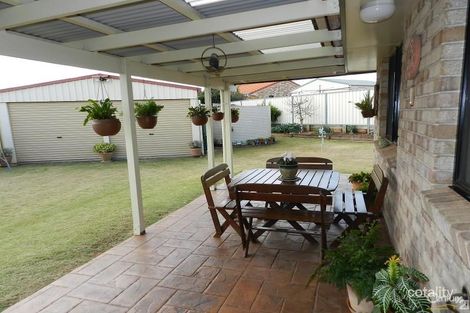 Property photo of 23 Biscay Crescent Glenvale QLD 4350