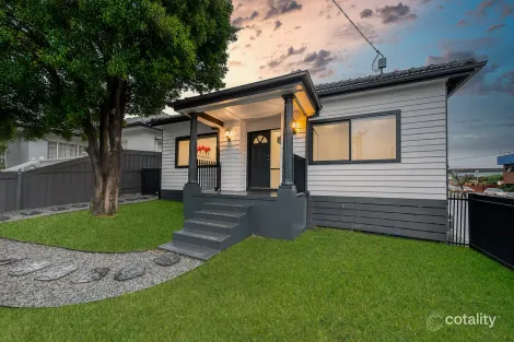215 DUNDAS ST, PRESTON, VIC 3072