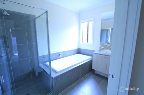 Property photo of 6 Maribyrnong Way Cobblebank VIC 3338