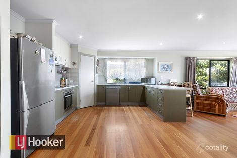 Property photo of 23 Nautilus Way Lakes Entrance VIC 3909