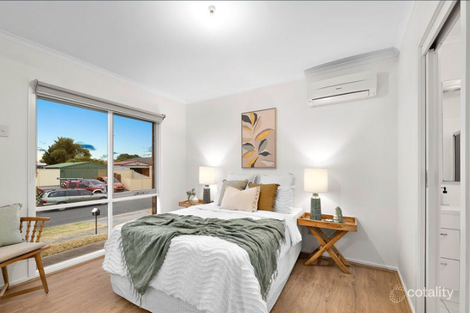 Property photo of 17 Hamilton Drive Cranbourne North VIC 3977