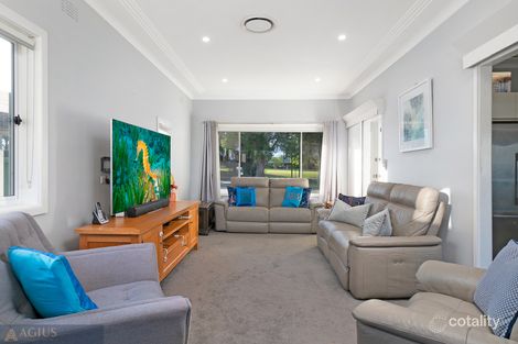 Property photo of 15 Geneva Crescent Seven Hills NSW 2147