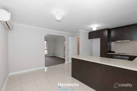 Property photo of 20 Tenterden Place Mill Park VIC 3082