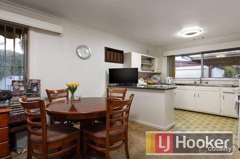Property photo of 10 Mansfield Street Berwick VIC 3806