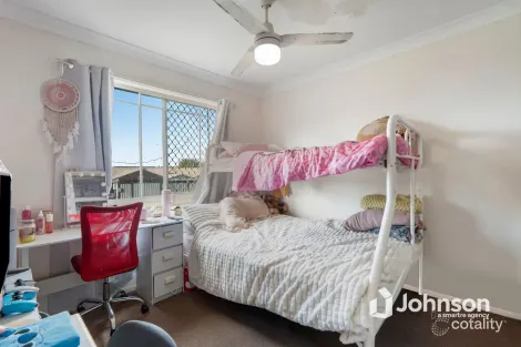 Property photo of 31 Rutyna Crescent Crestmead QLD 4132