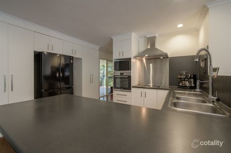 Property photo of 8 Ridge Close Tannum Sands QLD 4680