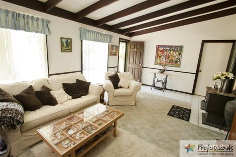 Property photo of 4 McKenna Mews Leschenault WA 6233