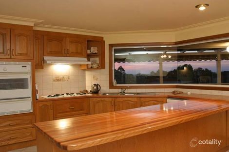 Property photo of 22 Quarry Hills Drive Berwick VIC 3806