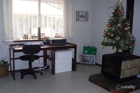 Property photo of 2 Laurina Place Boyanup WA 6237