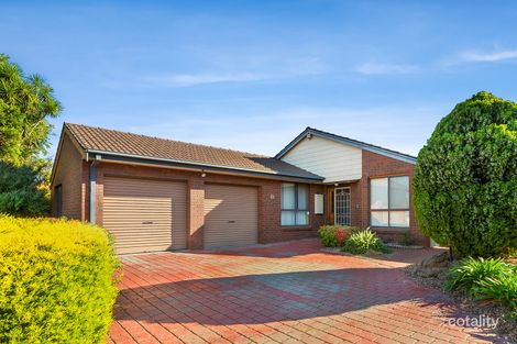 Property photo of 10 Sandy Court Taylors Lakes VIC 3038