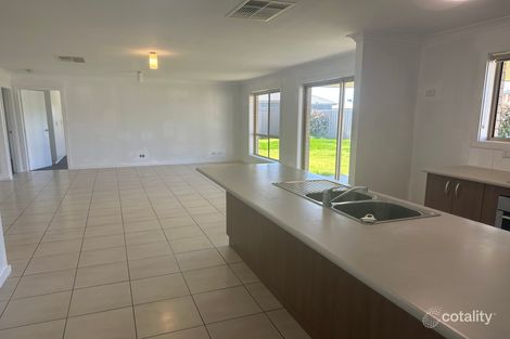 Property photo of 39 Zirilli Avenue Griffith NSW 2680