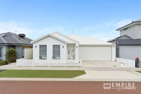 4 Dusky Ct, Lake Coogee, WA 6166
