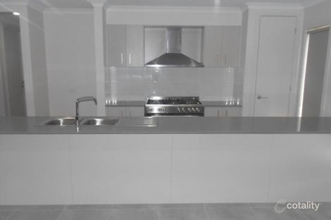 Property photo of 68 Solitude Crescent Point Cook VIC 3030