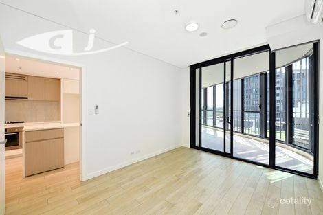 Property photo of 1014/17 Wentworth Place Wentworth Point NSW 2127