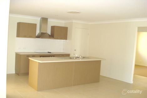 8 Robur Cres, Mountain Creek, QLD 4557