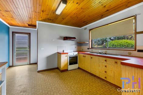 Property photo of 2/27 Arblaster Street California Gully VIC 3556