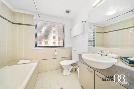 Property photo of 107/112 Mounts Bay Road Perth WA 6000