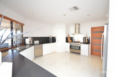 Property photo of 31 Silvertop Avenue Halls Head WA 6210