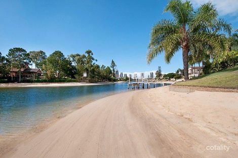 4 Rawle Ct, Broadbeach Waters, QLD 4218