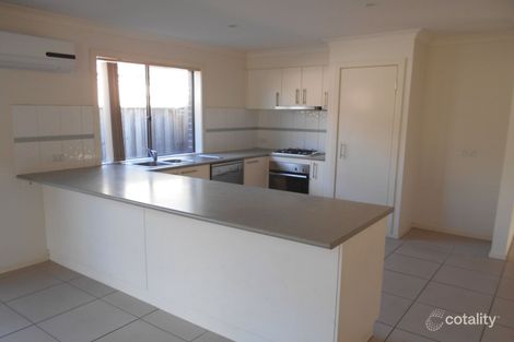 Property photo of 12 Islington Avenue Cranbourne North VIC 3977