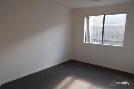 Property photo of 12 Islington Avenue Cranbourne North VIC 3977