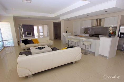 Property photo of 15 Buttercup Parkway Halls Head WA 6210