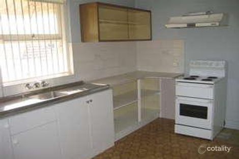 28 Pinecroft St, Camp Hill, QLD 4152