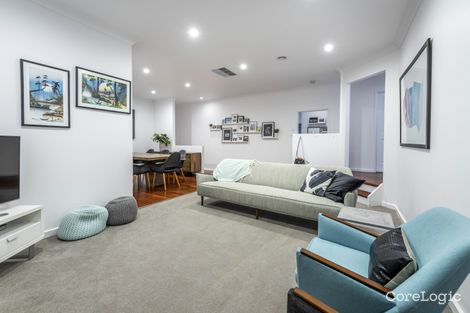 Property photo of 8 Umina Place Jerrabomberra NSW 2619